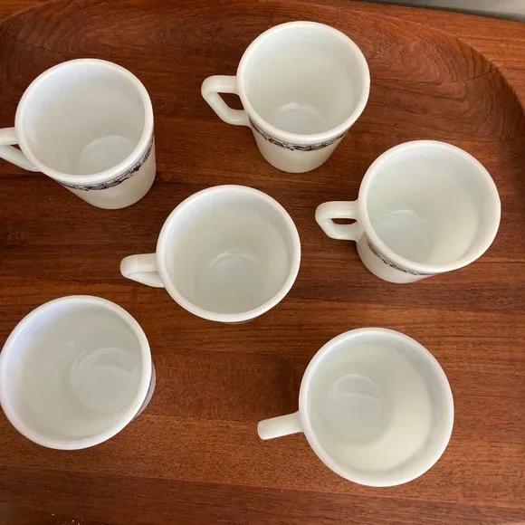 Pyrex mugs - Picture 3 of 4